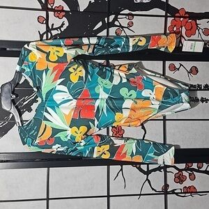 Vince Camuto‎ Floral Long Sleeve Open Back Swimsuit Size 8 NWT